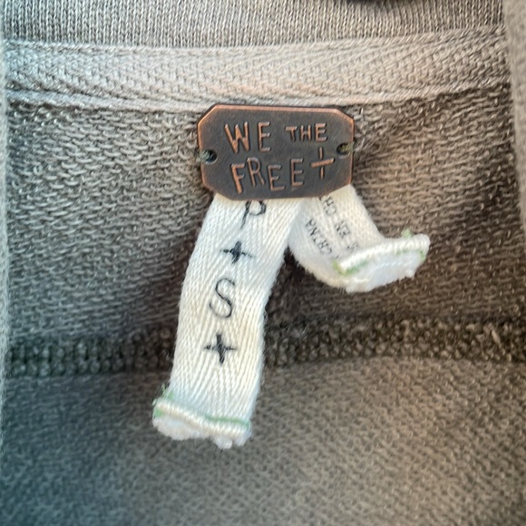 Free People Sweatshirtt - Picture 7 of 7